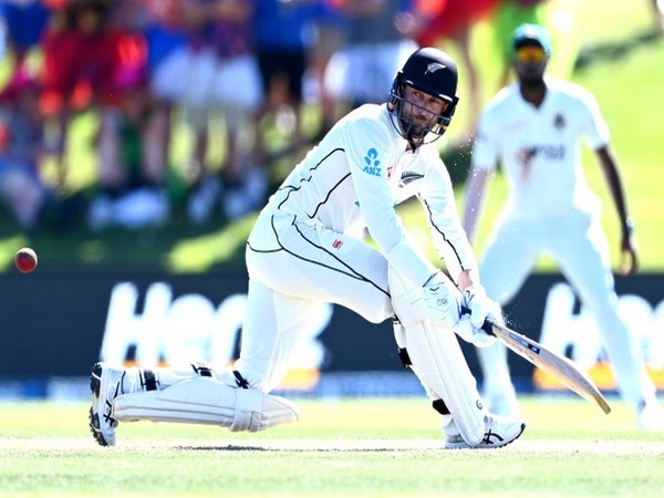 Cricket-Conway hits century on return to put New Zealand ahead