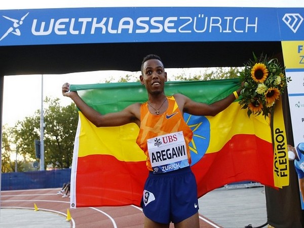 Ethiopia's Ejegayehu Taye, Berihu Aregawi break 5km world records in Barcelona