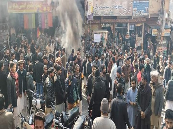 Pakistan: People in Gilgit-Baltistan protest in streets, demand wheat flour, pulses, power supply