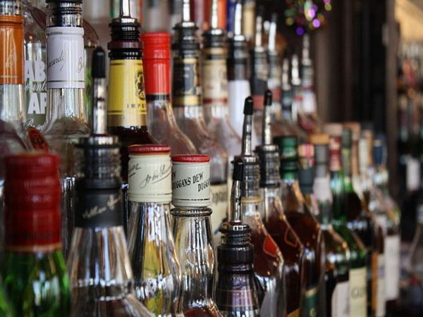 40 applications after Kerala Govt issues orders to provide special alcohol passes to tipplers
