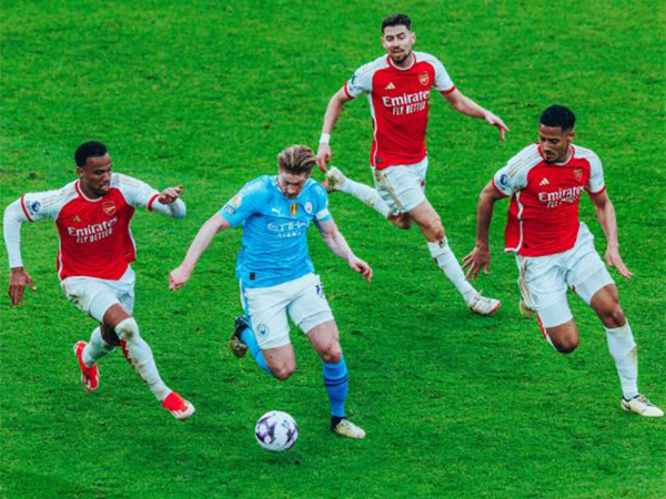 Premier League: Arsenal, Man City play out goalless draw, Liverpool at top following 2-1 win over Brighton