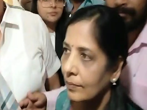 Sunita Kejriwal reaches Rouse Avenue Court ahead of Delhi CM's production in court