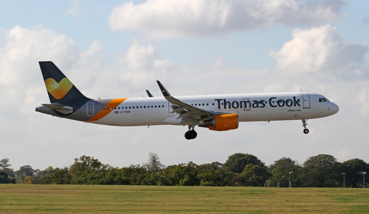 UPDATE 1-UK holiday firm Thomas Cook agrees key terms of rescue deal