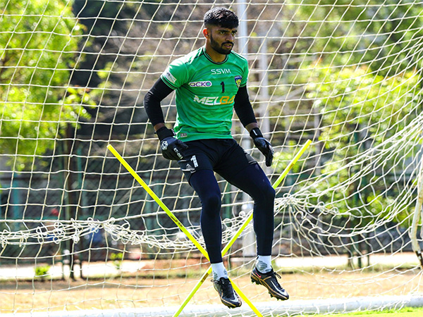 Chennaiyin FC extend contract of goalkeeper Samik Mitra until 2027