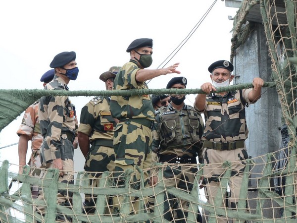 DG BSF visits India-Pak border, reviews border domination plan