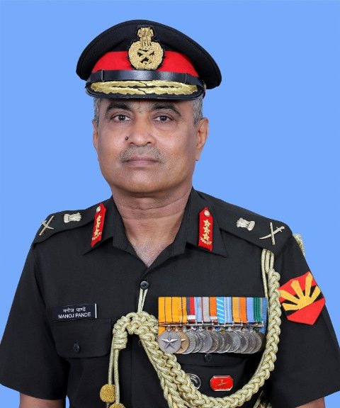 Lt Gen Manoj Pande takes over reins of Eastern Command 