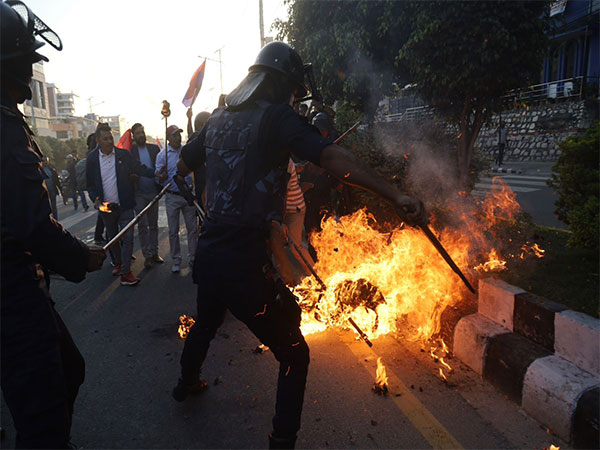 Nepal: Opposition protests against Citizenship Amendment Bill; burn PM, President effigy