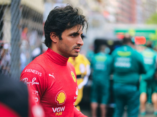 Formula 1: Carlos Sainz sets negotiation deadline on his Ferrari contract