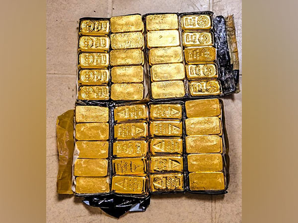 DRI, Coast Guard in joint operation recover gold worth Rs 20 cr smuggled from Sri Lanka | Headlines
