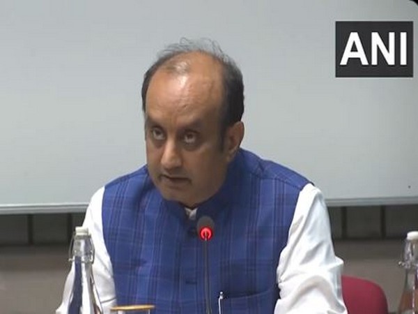 "You are insulting Hindu society and proving your UPA government a liar": Sudhanshu Trivedi slams Rahul Gandhi's speech