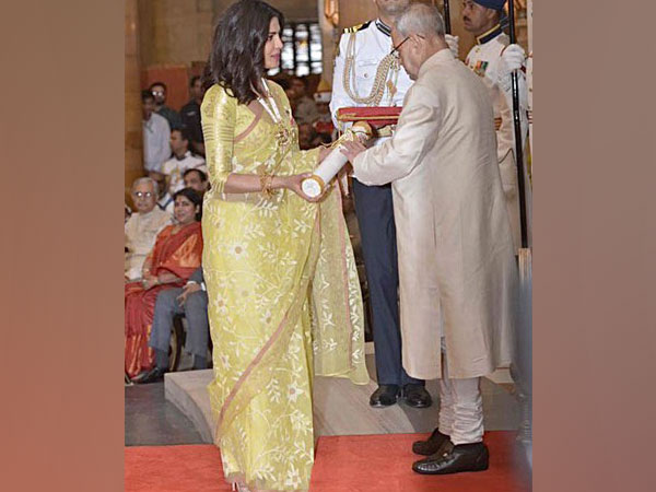 Priyanka Chopra mourns the demise of former President Pranab Mukherjee