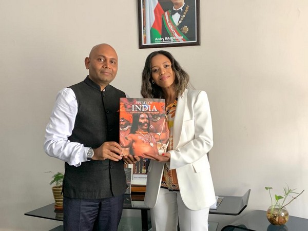 Indian envoy Abhay Kumar discusses climate change with Madagascar Environment Minister  