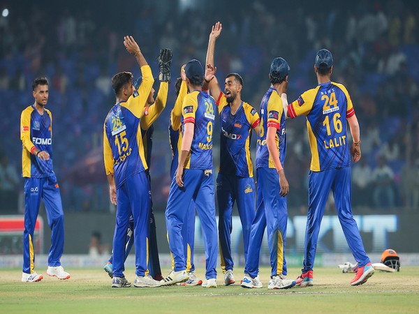 Purani Dilli 6 Clinches Thrilling Victory to Boost Semi-Final Hopes