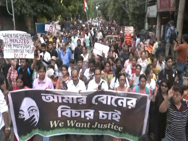 Kolkata Erupts in Protests Over Trainee Doctor's Rape and Murder