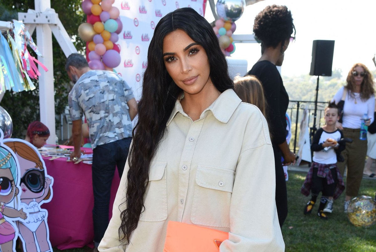 Reality TV stars Kim, Kanye donate money to injured personal photographer's family
