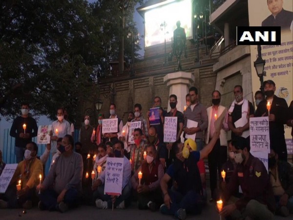 Shimla: Congress holds candlelight vigil seeking justice for Hathras gangrape victim