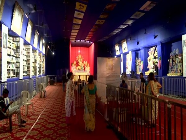 This Durga Puja pandal in Guwahati encourages people to read 
