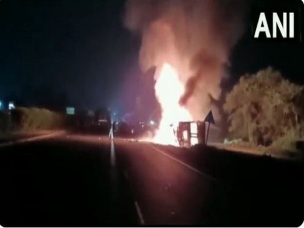 Gujarat: Container truck catches fire in Valsad 