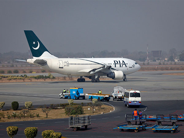 PIA Averts Major Accident in Dubai, Evacuates 172 Passengers Safely Amid Privatization Talks