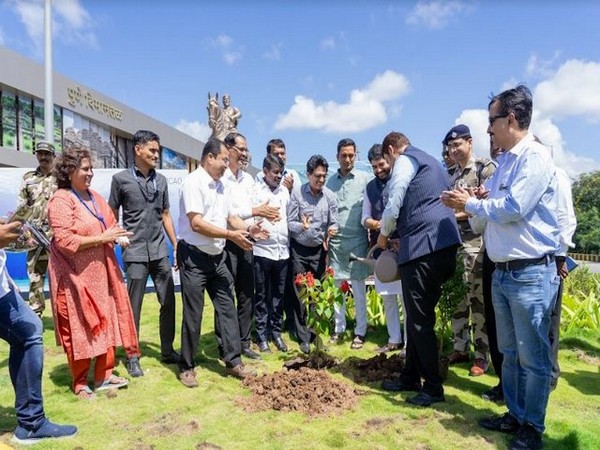 Pune Airport Hosts Tree Plantation Drive to Celebrate ICAO's 80th Anniversary