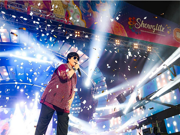 Falguni Pathak's Grand Navratri Celebration Set to Enthral Mumbai