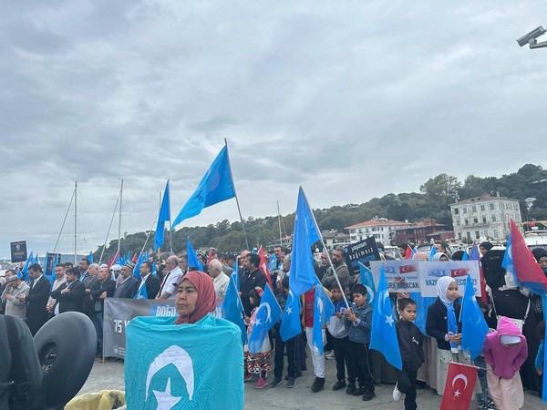 Exiled Uyghur Protesters Rally in Istanbul Against China's Policies