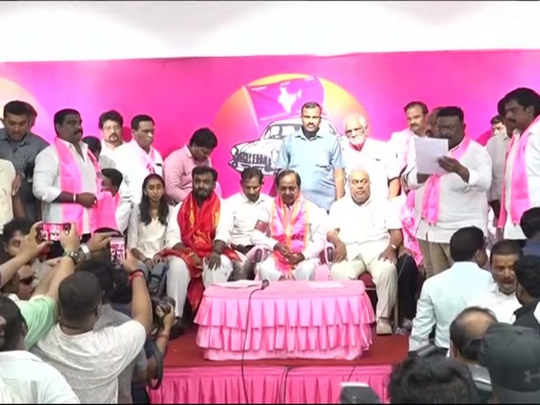 Congress' N Janardhan Reddy, Vishnuvardhan Reddy join BRS ahead of Telangana polls