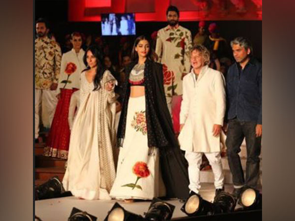 Fashion Icon Rohit Bal's Passing Leaves Industry in Mourning