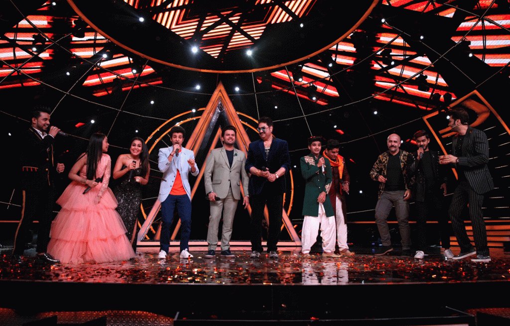 'Indian Idol 10' contestants pay tribute to Kumar Sanu
