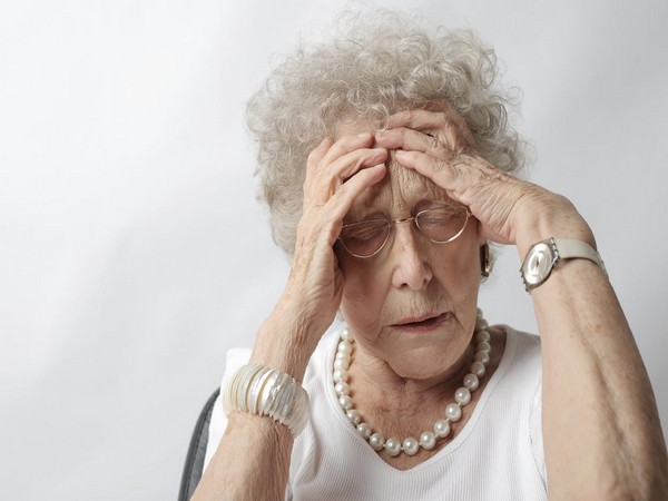 Study finds that experiences of daily stress decrease as people age