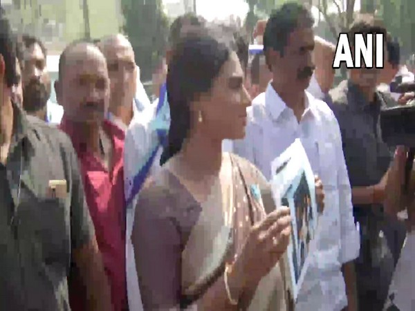 Hyderabad: YS Sharmila visits Raj Bhavan days after she was towed with her car