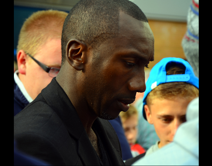 Soccer-Former Chelsea striker Hasselbaink reappointed Burton manager
