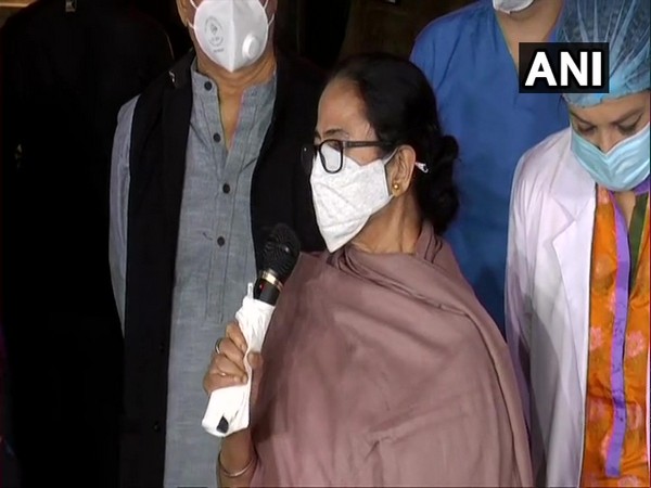 Mamata Banerjee visits hospital, says Saurav Ganguly is fine  