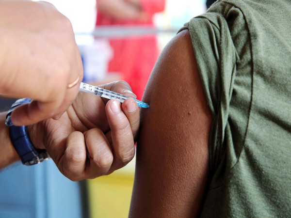 Over 19.81 cr COVID vaccine doses available with States, UTs: Centre