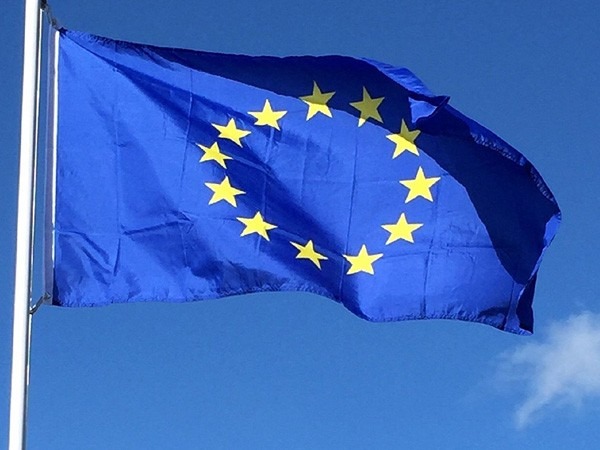 EU flag disappears From Paris' Arc de Triomphe amid controversy