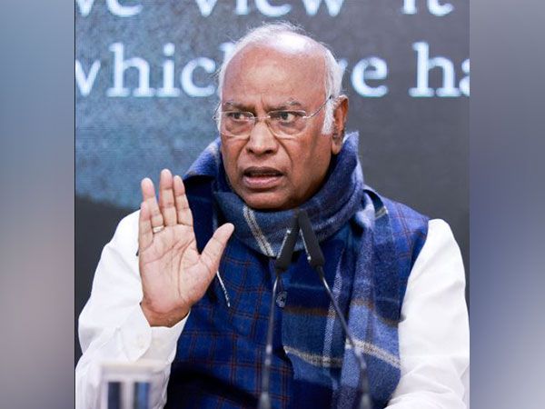 Kharge Attacks Central Government Over Economic Turmoil