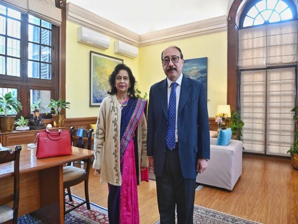 Shringla holds talks with High Commissioner of Mauritius, discusses bilateral cooperation