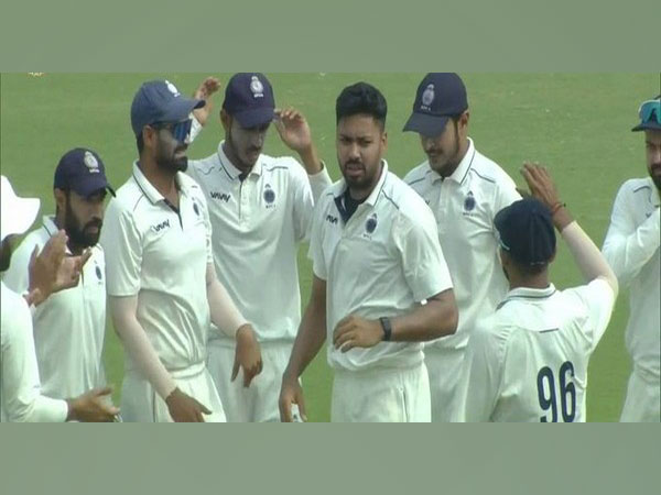 Madhya Pradesh Gain Upper Hand Against Vidarbha In Ranji Trophy Semi ...