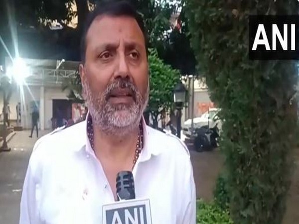 "Congress is a corrupt party, didn't follow income tax rules," says BJP's Nishikant Dubey