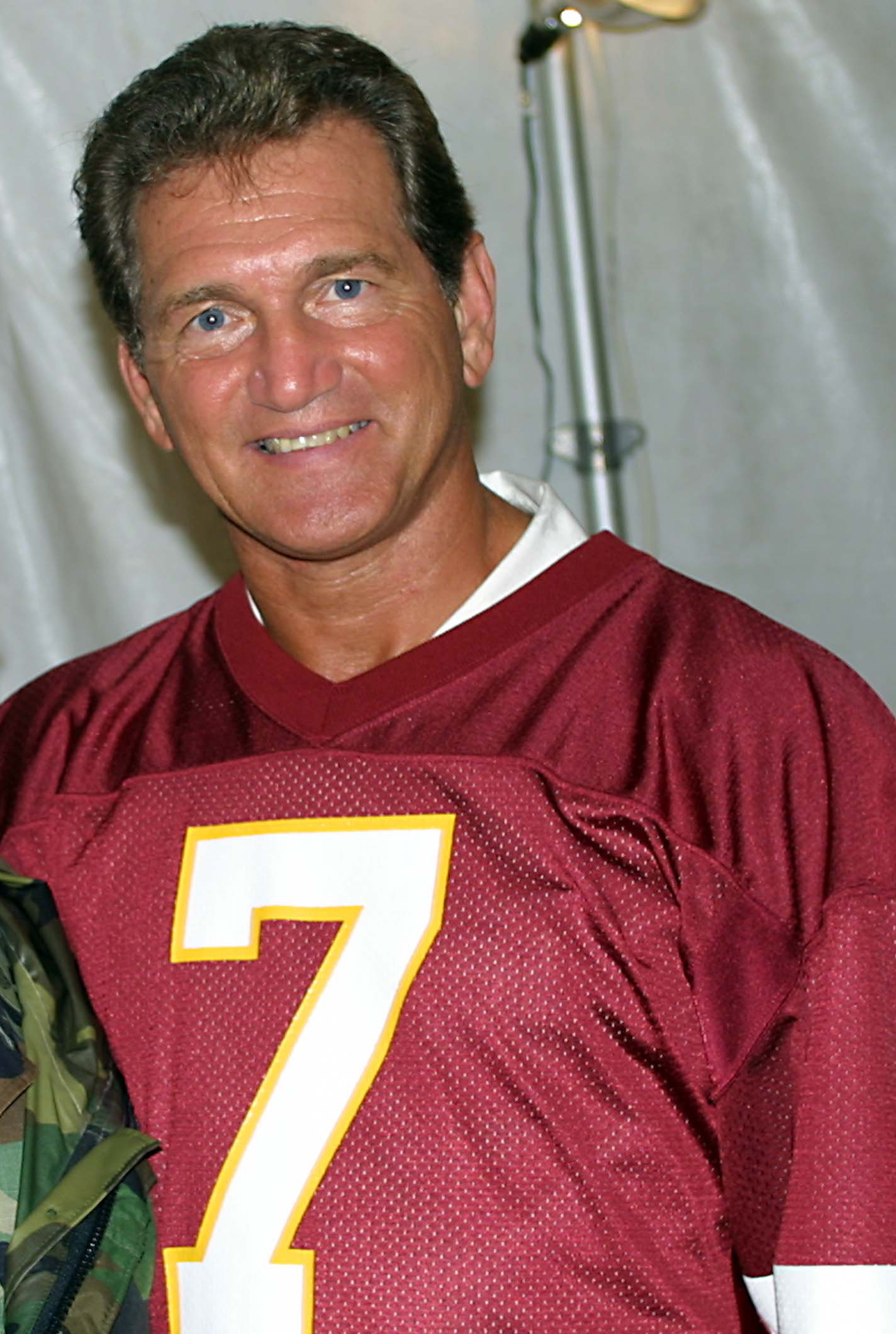 Theismann Gives Blessing for Redskins to Re-Issue Number 7 Jersey –  SportsLogos.Net News