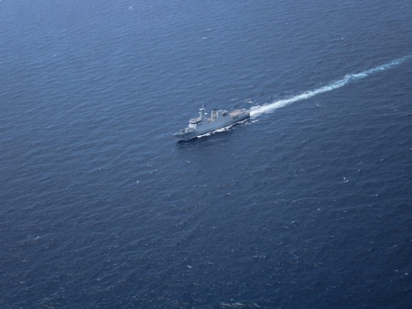 New Zealand navy ships taking water, other supplies to tsunami-hit Tonga