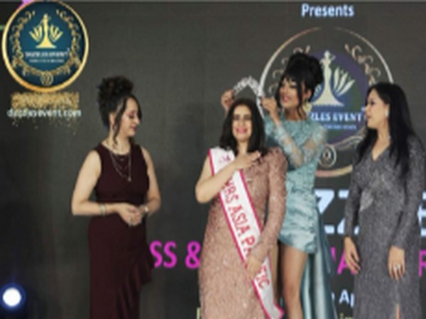 Dazzle Pageants crowns Dr Vanisha Dhaka Chopra as Mrs Asia Pacific