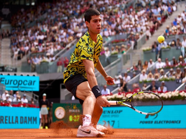 Madrid Open: Carlos Alcaraz marches past Alexander Zverev to reach quarterfinals