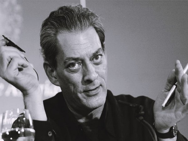 Paul Auster, author of 'New York Trilogy', dies
