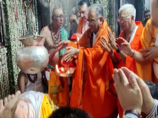 Nepal PM offers prayers at Mahakaleshwar temple in Ujjain
