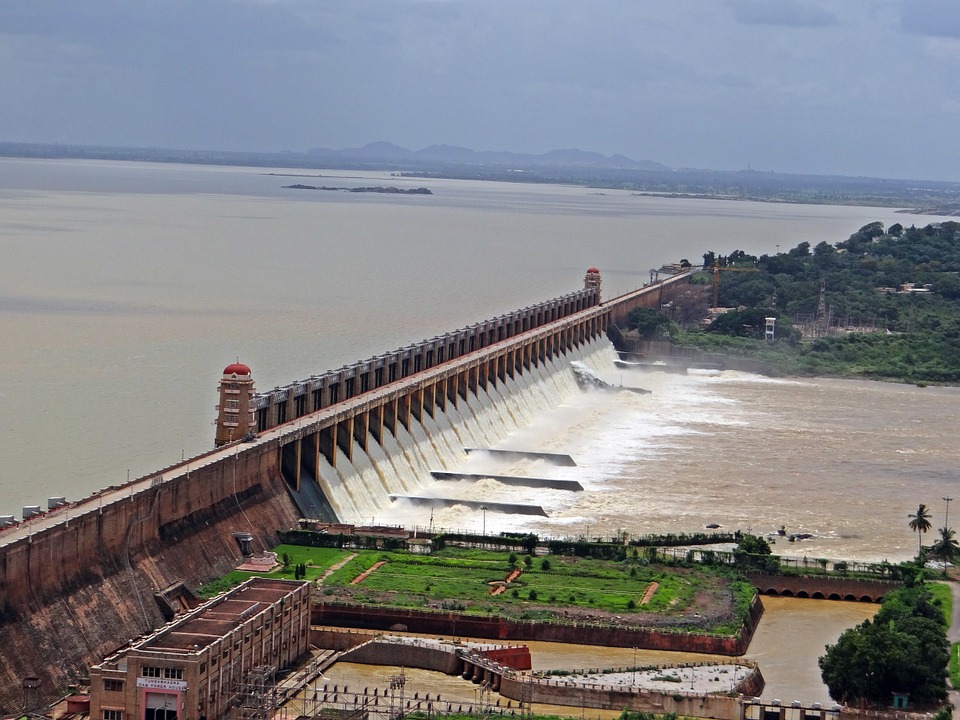 Karnataka: Inflow of Tunga river rises after heavy rainfall in Western Ghats