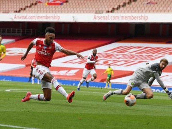 Aubameyang shines as Arsenal thrash Norwich City 4-0