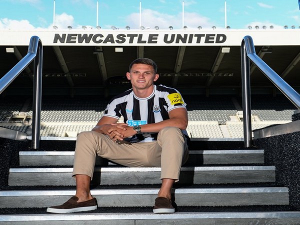 Premier League: Newcastle United confirm signing of Sven Botman