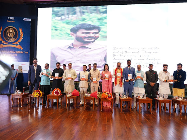 Tamil Nadu Youngster Josan Ranjjith's book launched at Bharat Mandapam, Pragati Maidan, Delhi! 