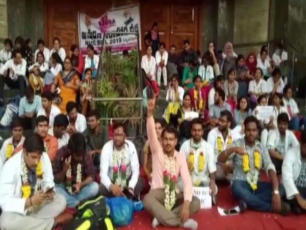 NMC Bill: Junior doctors in Hyderabad boycotts medical practices, continues protest